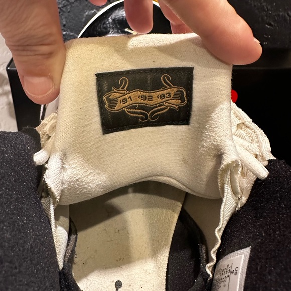 Jordan 6rings black and metallic gold size 9 in Men’s - Picture 7 of 9